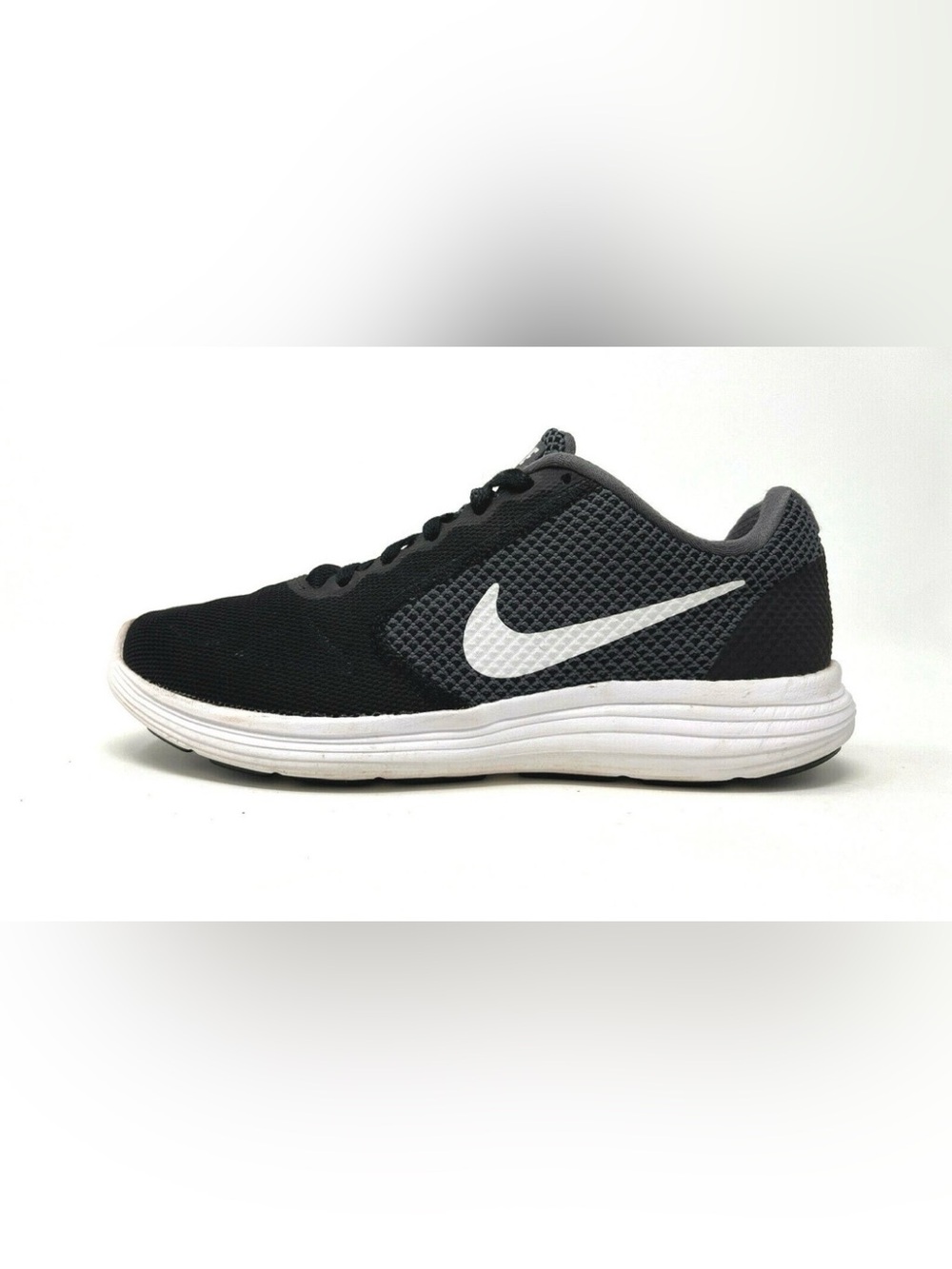 Nike Revolution 3 Womens Running Shoes US 8.5 819300-001 Pre owned 7.5